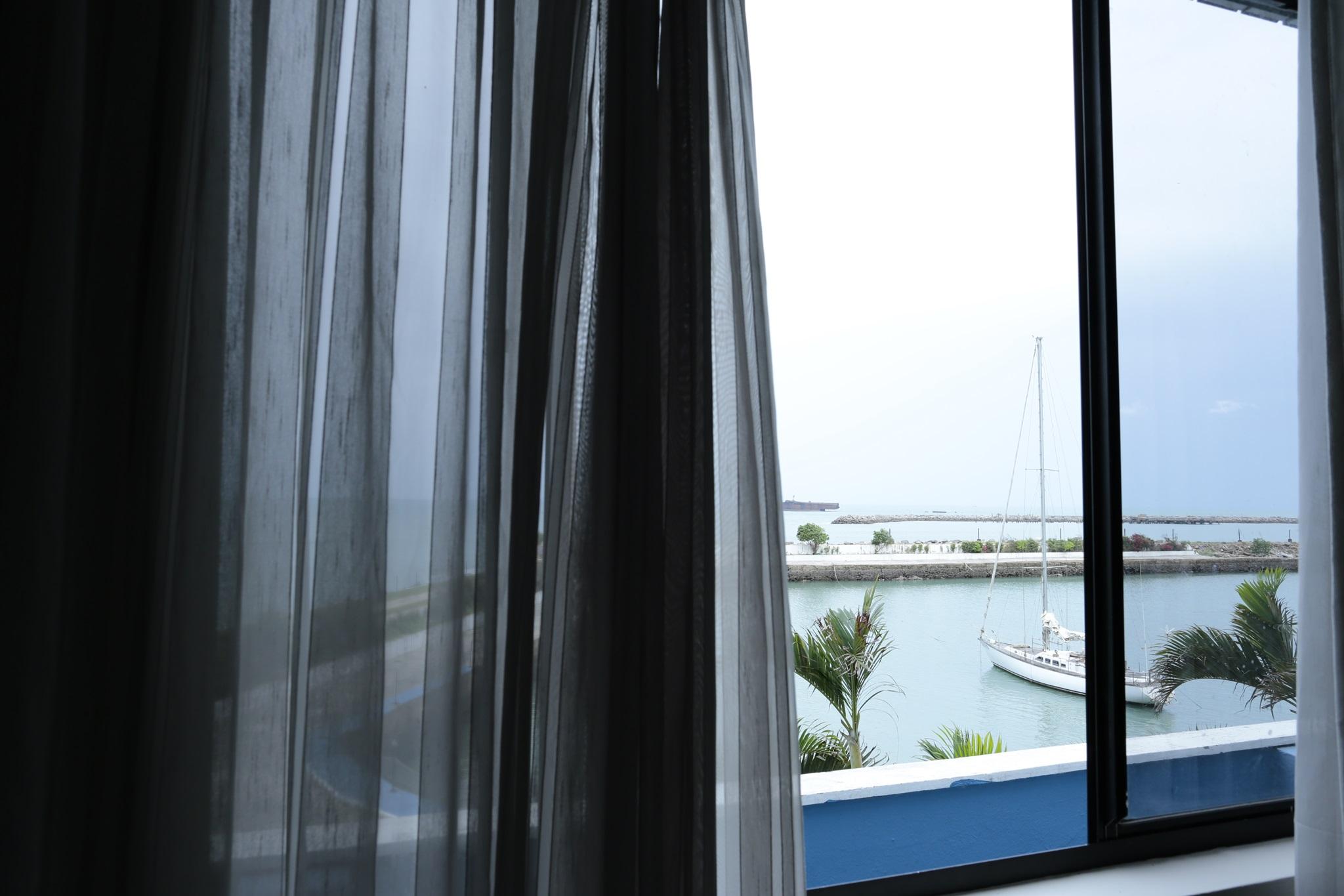 Marina Park Hotel Форталеза Екстериор снимка A window with a curtain